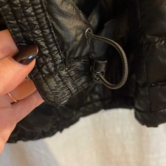 North Face Lightweight Hooded Full Zip Puffer XS - Picture 9 of 9